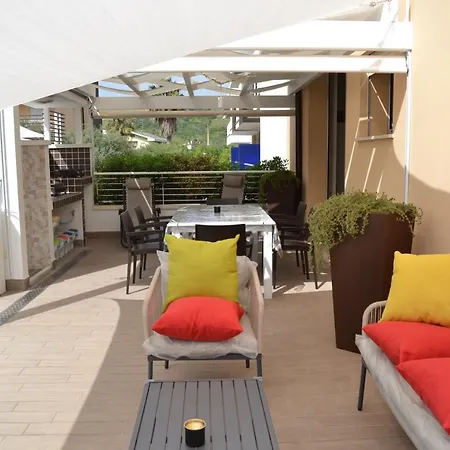 Il Terrazzo 40 Metri Dal Mare Apartmán