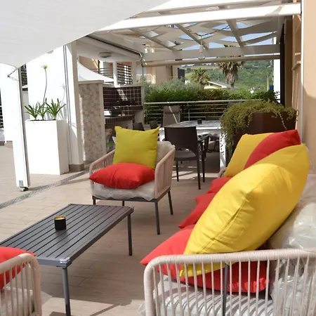 Il Terrazzo 40 Metri Dal Mare Appartement *