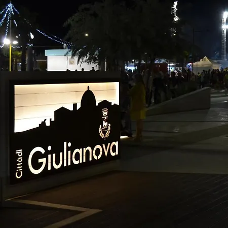 Il Terrazzo 40 Metri Dal Mare *